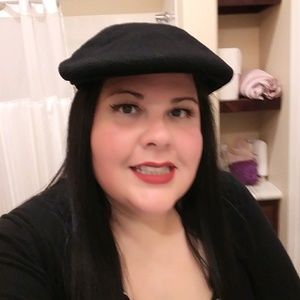 Meet your Posher, Melissa